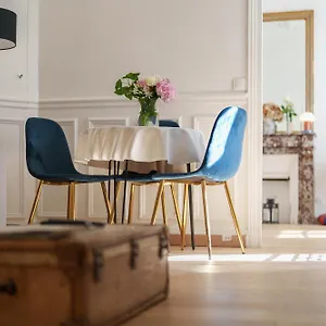 Le Marais Cosy-comfy , Paris France